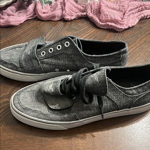 Stylish Gray creative recreation size 8.5 used